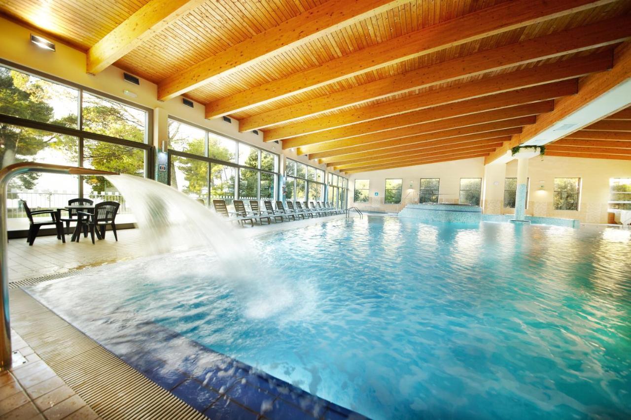Premium Mobile Homes - Hotel & Resort Adria Анкаран Экстерьер фото