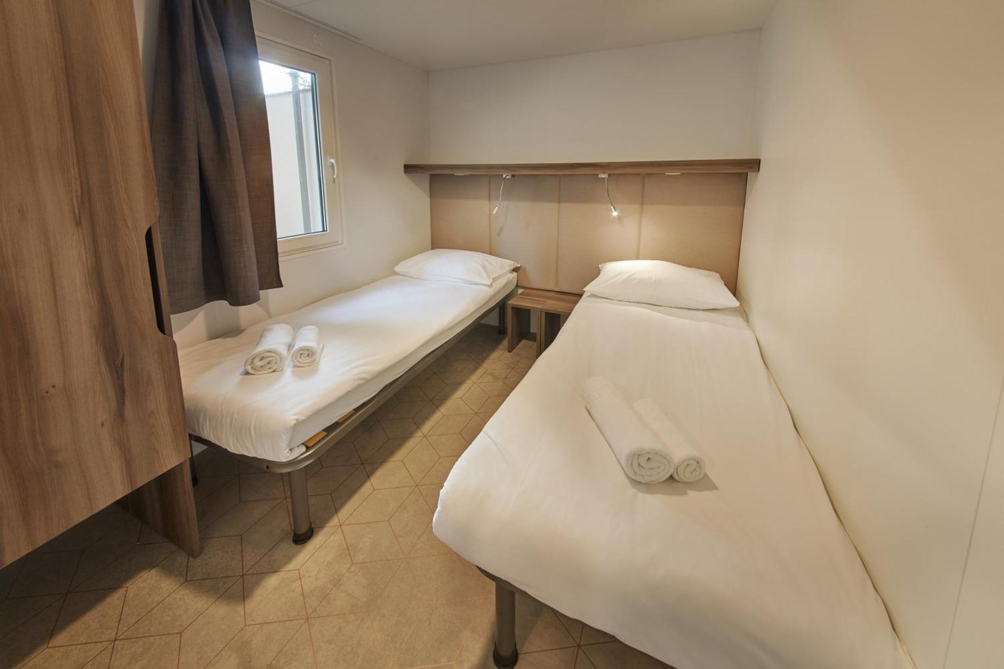Premium Mobile Homes - Hotel & Resort Adria Анкаран Экстерьер фото